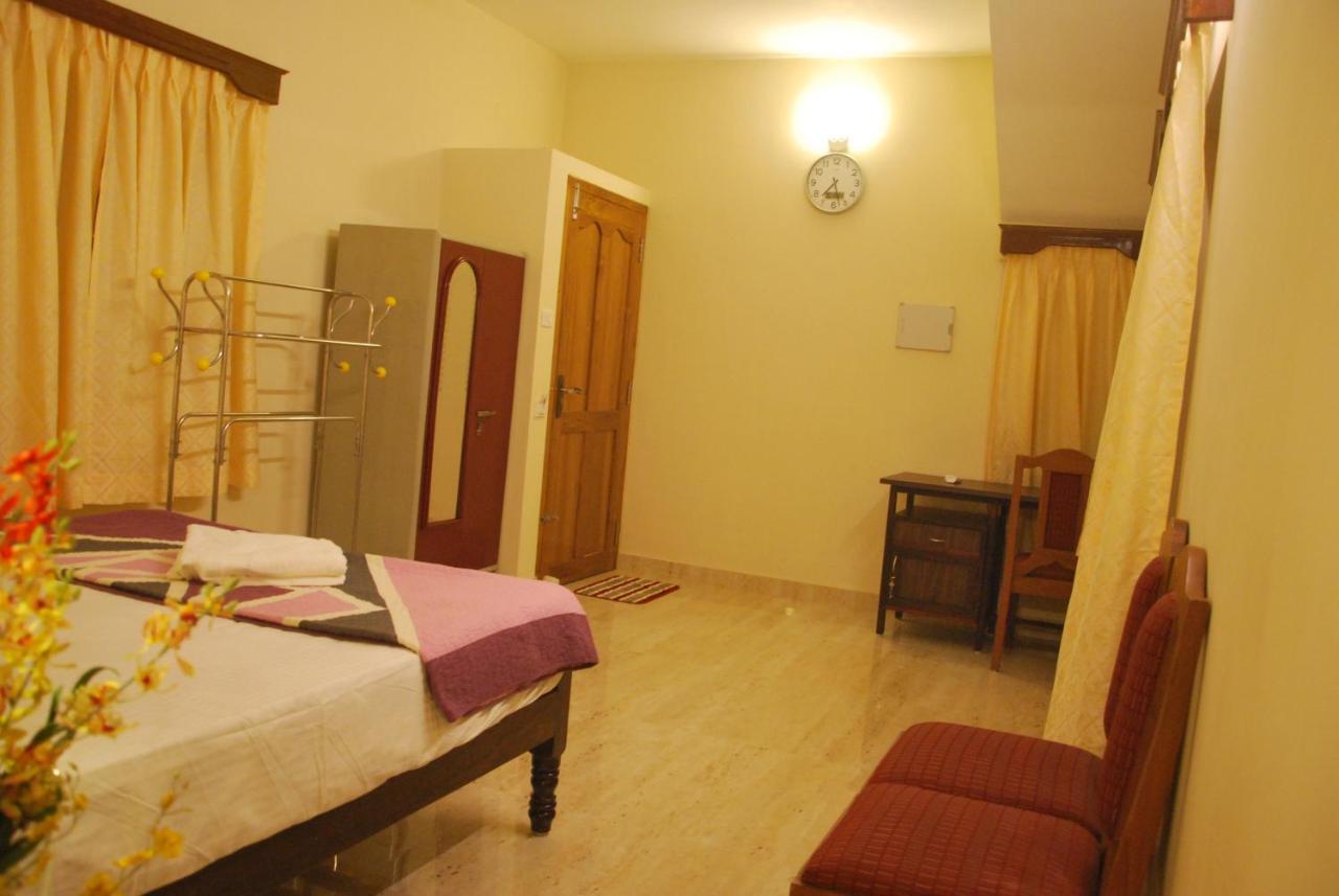 Bed and Breakfast Casa Feliz Fort Kochi Exterior foto