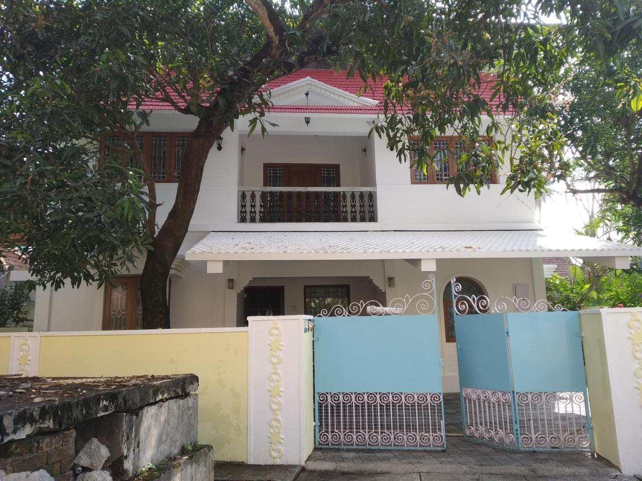 Bed and Breakfast Casa Feliz Fort Kochi Exterior foto