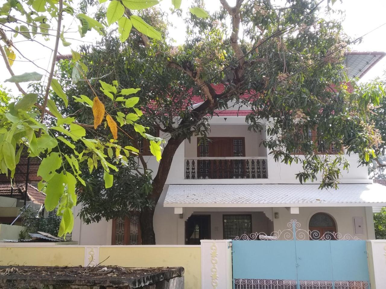 Bed and Breakfast Casa Feliz Fort Kochi Exterior foto